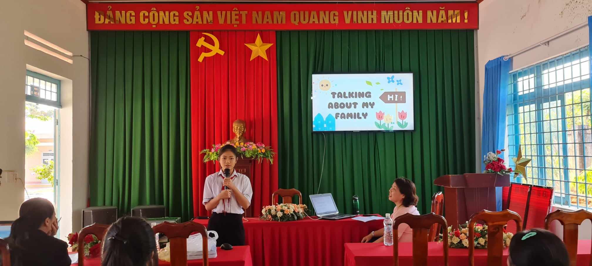 Sinh hoạt CLB Tiếng Anh