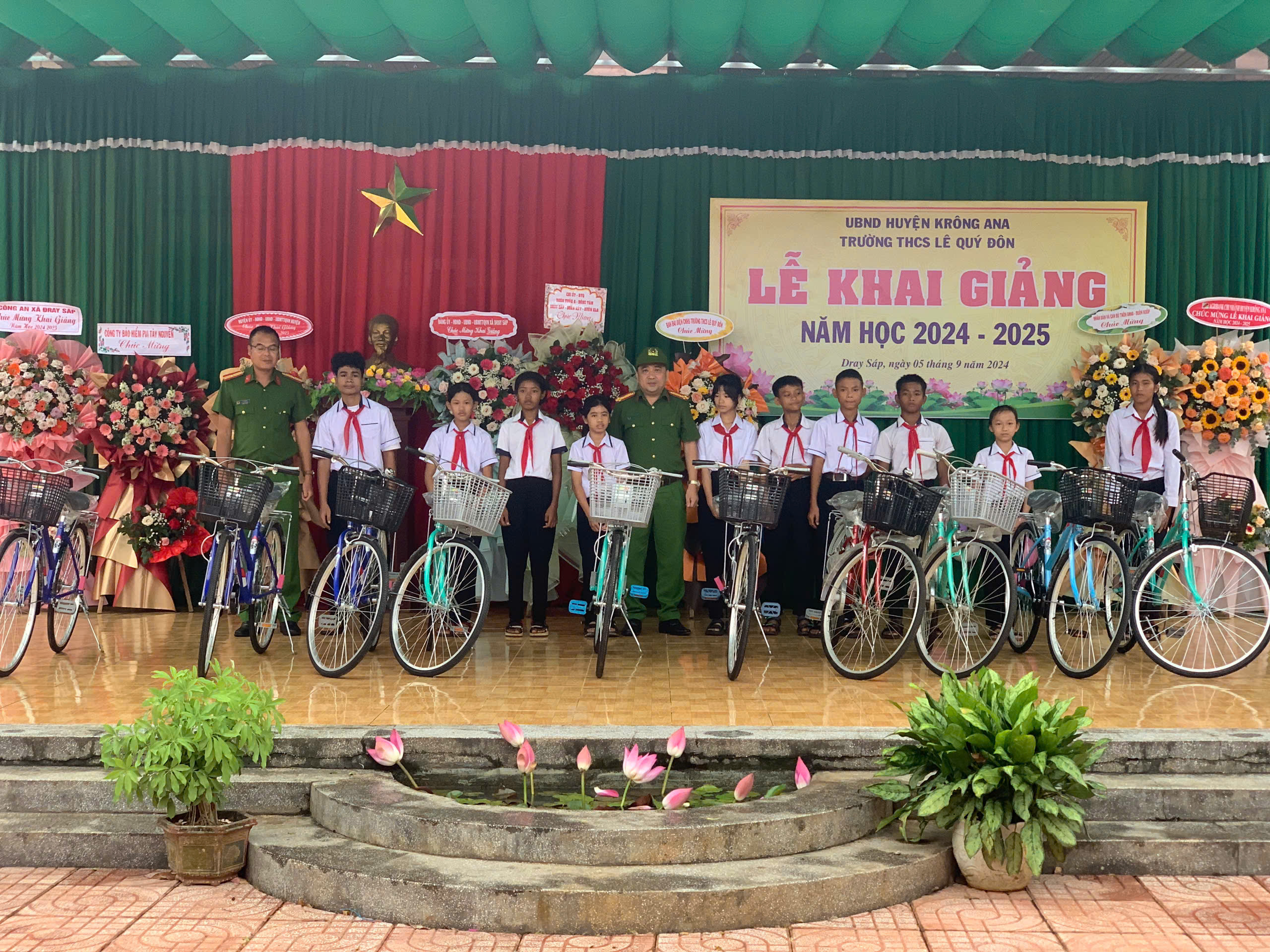 z5798622913937_5a65b0124e14e062e5ae2c6f04b55f33