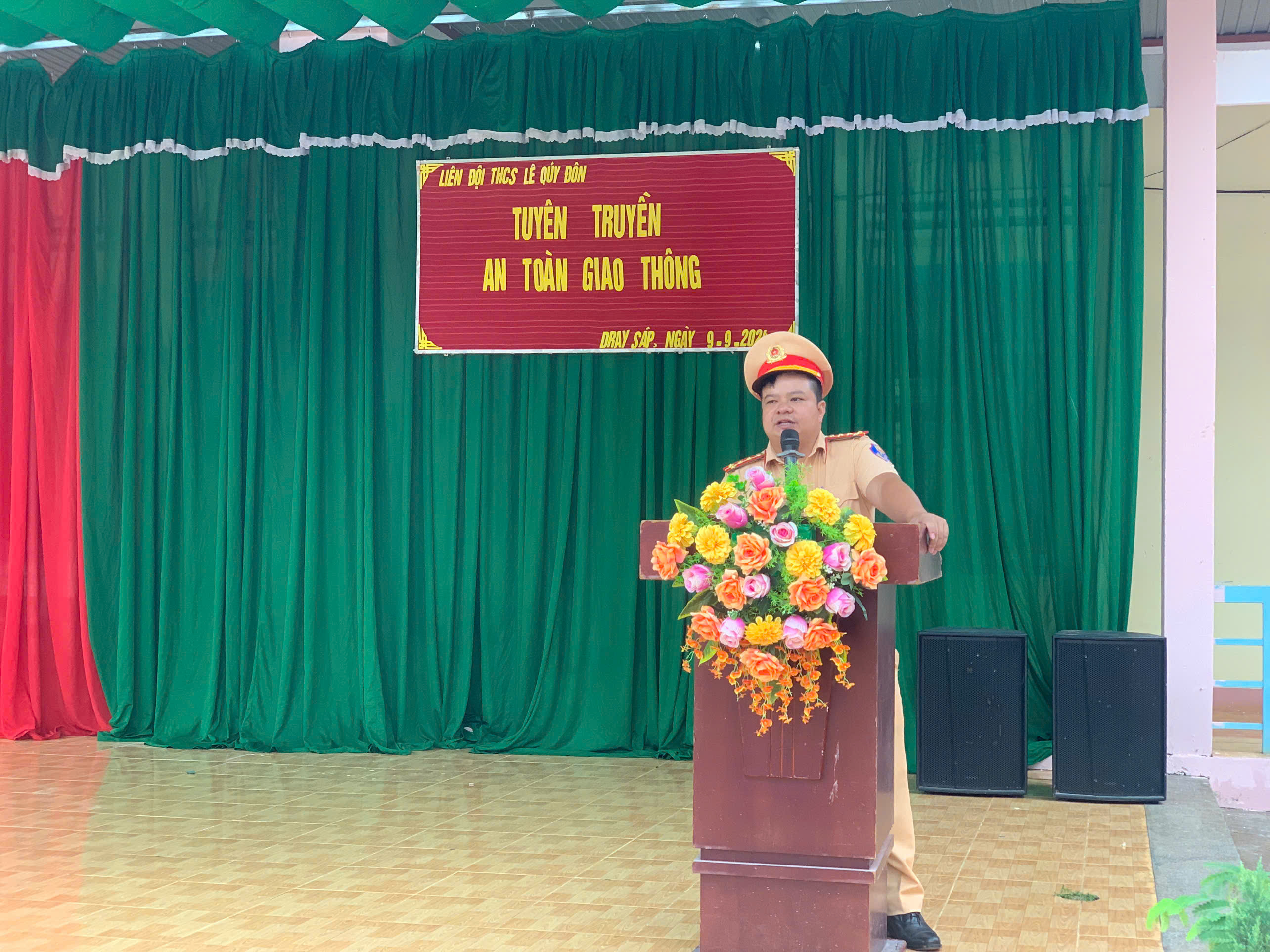 z5812716458428_ea0dc0372f5a809e7266667419b4b0f9